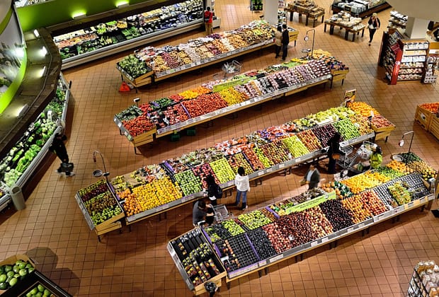Luni, ziua boicotului anunțat de Georgescu în supermarketuri. Val de avertismente din partea experților. „Pierderea va fi catastrofală, dar nu pentru supermarket”