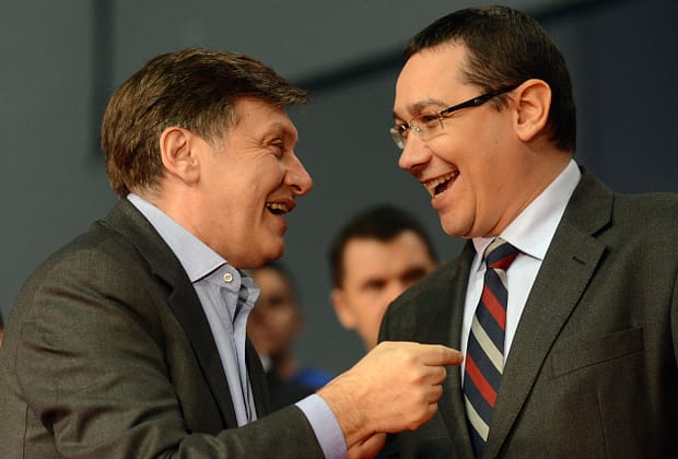 Crin Antonescu îl atacă dur pe Victor Ponta: „Dacă a fost vreun martir, a fost din prostie sau din josnicie”