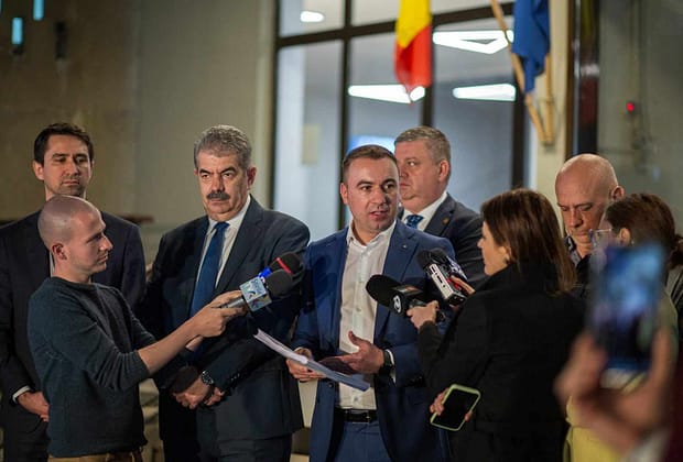 Bogdan Ivan, întâmpinat cu huiduieli de muncitorii de la Șantierul Naval Mangalia. Soluția propusă de Ministrul Economiei