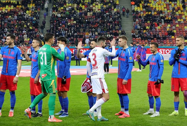 Un titular cu Sepsi e OUT de la FCSB: „Nu mai e de nivelul nostru” » Becali a vorbit și despre transferul lui Jordan Gele