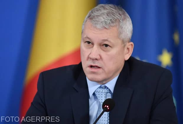 Cătălin Predoiu, decorat de ministrul bulgar. Este primul ministru al Afacerilor Interne român care a primit această distincție