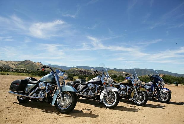 „Acum ori niciodată”.  Francezii se grăbesc să cumpere motociclete Harley-Davidson înainte de posibilele tarife vamale