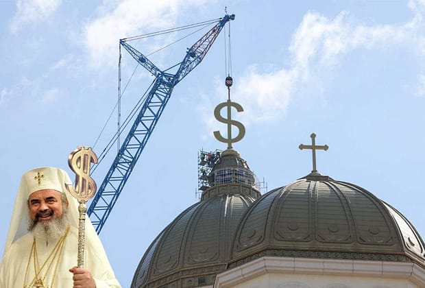Continuă lucrările la Catedrală. După crucea de 7 tone, a sosit şi semnul dolarului de 8 tone