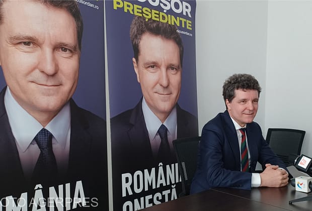 Nicușor Dan urcă vertiginos pe TikTok și îi ia locul lui Călin Georgescu: Milioane de vizualizări și investiții uriașe pentru promovare online
