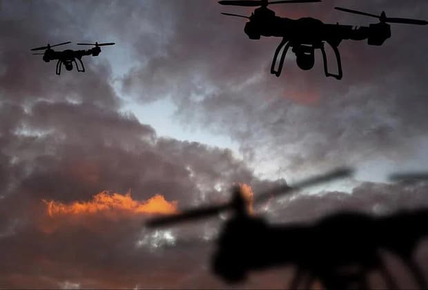 Ucraina lansează în luptă „dronele-mamă” cu inteligență artificială. O nouă eră a războiului automatizat