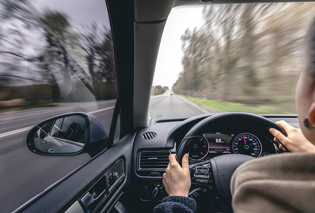 Imaginea din trafic care nu păcăleşte pe nimeni. „E o fază tipică României, e clar”