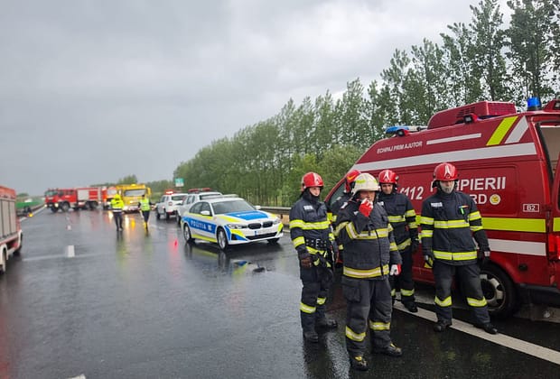 Accident cu 11 persoane implicate, pe A1/ Update: Planul Roșu de Intervenție, dezactivat