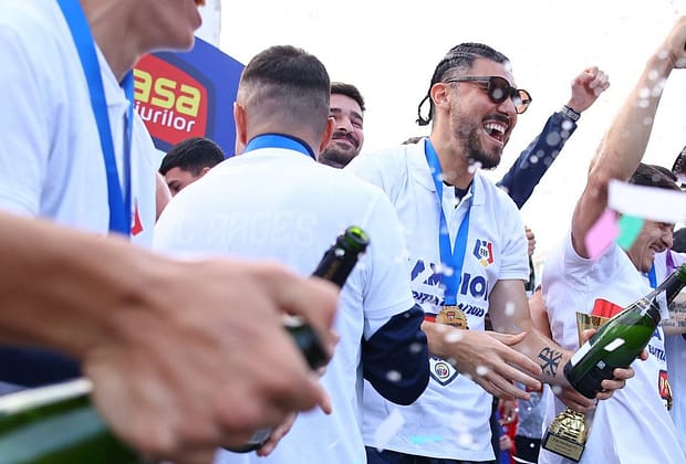 Îi costă aroganța! Cum vor fi pedepsiți fotbaliștii lui FC Argeș pentru ieșirile triviale la adresa lui Nicușor Dan și a alegătorilor lui