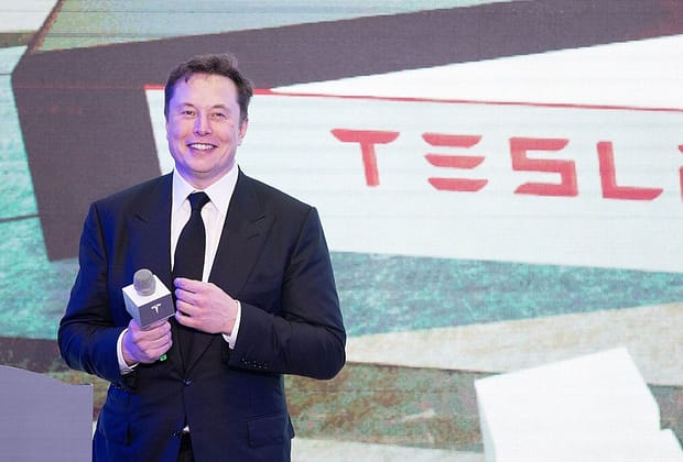 Acțiunile Tesla, scădere majoră pe fondul scandalului dintre Trump și Musk