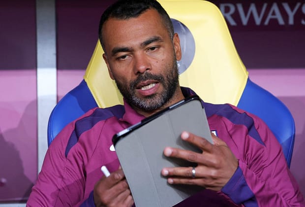 Marele Ashley Cole le-a vorbit reporterilor despre starul în ascensiune al Angliei: „Devine un jucător de top!”