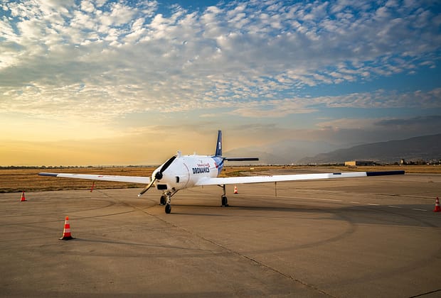 Finanțare europeană de până la 30 milioane EUR pentru startup-ul bulgar Dronamics, de transport aerian de marfă, cu drone