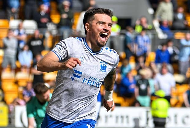Detaliul care a ajutat-o pe Dinamo să-l transfere pe Danny Armstrong