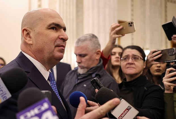 PNL se reformează fără femei implicate în deciziile majore. Sociolog: „Foarte puține au fost promovate în ultimii 35 de ani”