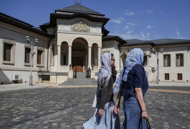 Sinodul BOR aprobă canonizarea a 16 femei cu viaţă sfântă. Cine sunt acestea