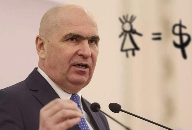 Ca să elimine risipa, Bolojan va amenda româncele care fac copii