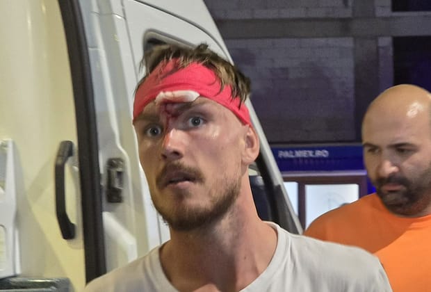 Ambulanța la stadion pentru doi jucători, după Oțelul Galați