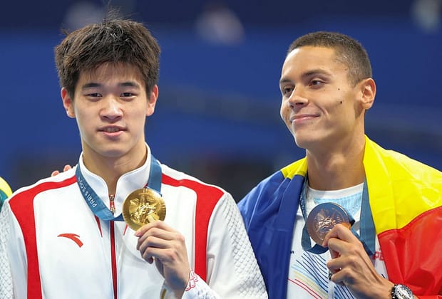 Wow! Cum îi numește L’Equipe pe David Popovici și Pan Zhanle, înaintea semifinalelor de la 100 m liber: „Piscina se cutremură”