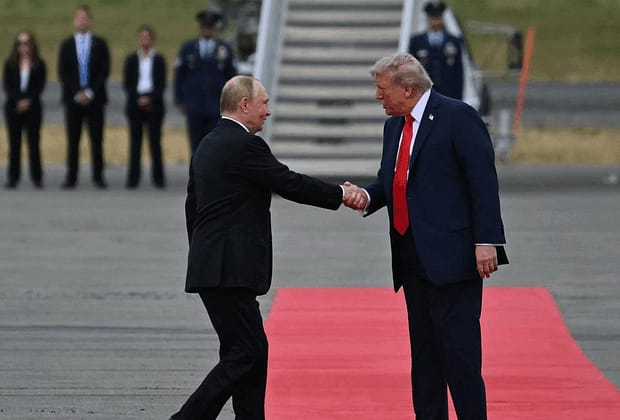 Summitul Putin-Trump. Fostul agent KGB a dat o lecție în Alaska despre cum se hrănește un narcisist