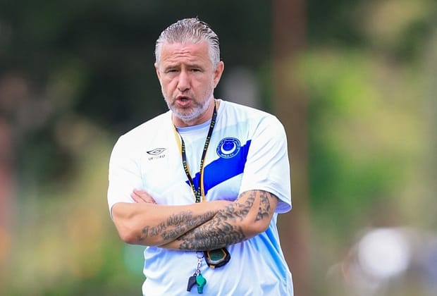 Reghecampf, pus la zid după primul lui meci la Al-Hilal: verdictul arabilor