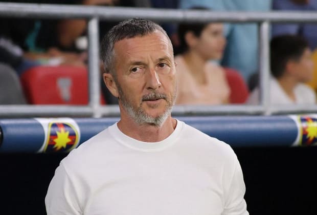 ”Ne punem și noi întrebări!” Mihai Stoica nu s-a abținut după România – Canada 0-3: ”Zici că era 3-0 pentru noi!”