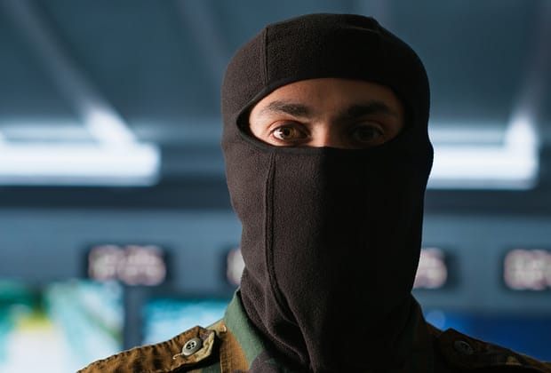 Adolescent jihadist arestat: Plănuia să atace Parlamentul European, Palatul Elysee și ambasadele mai multor state