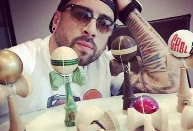 Kendama e din nou la modă după ce CRBL a anunţat că se lasă