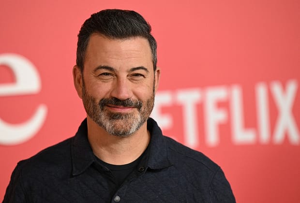 VIDEO Ce a spus mai exact Jimmy Kimmel în emisiunea care l-a scos din emisie. Nu doar o remarcă despre moartea lui Kirk, dar și o glumă despre Donald Trump