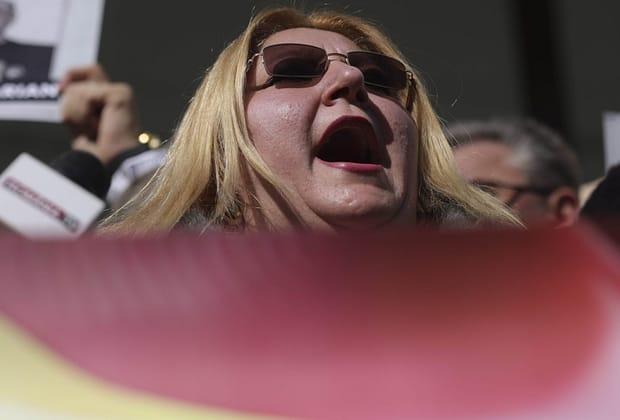 Diana Șoșoacă, chemată marți la Parchetul General. Este acuzată de propagandă legionară, lipsire de libertate și alte infracțiuni / Mesajul transmis de partid