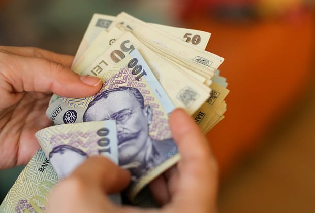 A fost publicat proiectul de rectificare bugetară. Ce ministere câștigă bani și ce ministere pierd