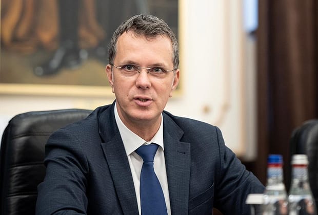 Ionuț Moșteanu s-a întâlnit cu omologul său polon. Despre ce au discutat cei doi miniștri ai Apărării