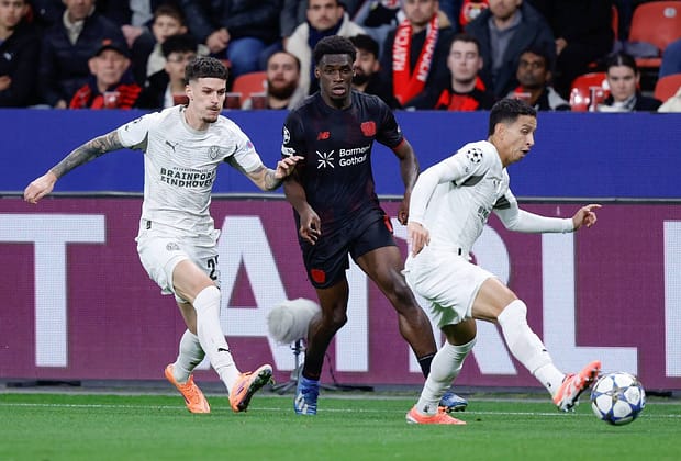 Dennis Man, titular în premieră în Champions League » Cum s-a descurcat în Leverkusen