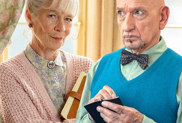 INTERVIU Sir Ben Kingsley și Celia Imrie, despre bătrânețe ca reinventare și legătura cu generațiile viitoare. „Butonatul nu înseamnă dobândirea înțelepciunii“