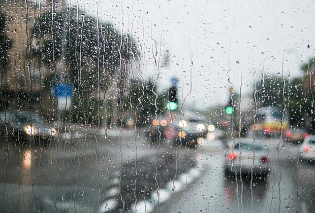 Cod roșu de furtuni în Bulgaria! Trei morți și mii de evacuați pe litoralul Mării Negre: orașele se pregătesc pentru noi inundații