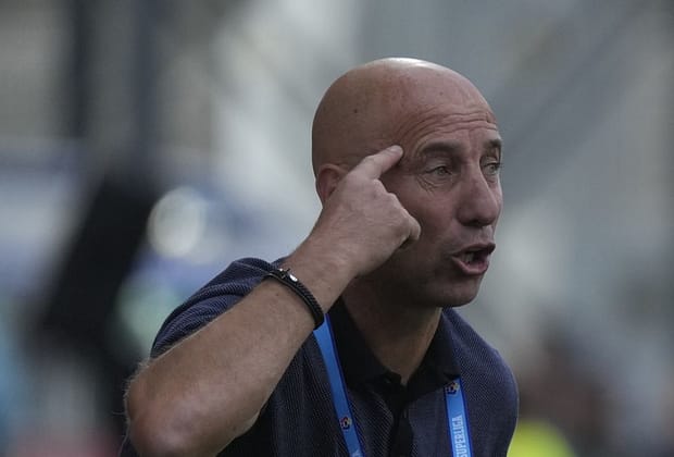 Robert Ilyes urechează un jucător de la Csikszereda după meciul cu CFR: ”Primul tren și la Budapesta! Nu poți să faci așa ceva”