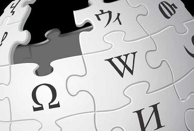 Wikipedia înregistrează o scădere a traficului, pe fondul ascensiunii inteligenței artificiale și al schimbării modului de căutare a informațiilor