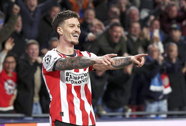 „Dennis Man a strălucit!” » Aplauze în Olanda pentru prestația de gală din PSV