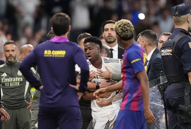 Rasismul și xenofobia sunt în expansiune » Sondajele o spun răspicat: el este cel mai urât fotbalist din La Liga!