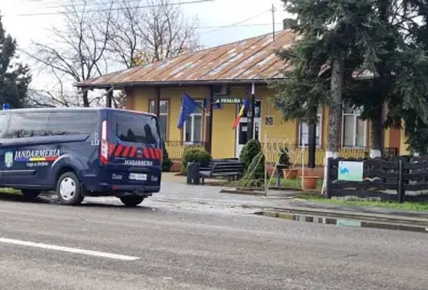 Primarul PSD al comunei Zăneşti, arestat preventiv. Este acuzat și-a construit o casă de 50.000 de euro din mită şi a vândut-o cu 150.000 de euro