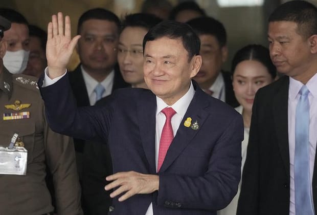 Thailanda își obligă un fost prim-ministru să plătească peste 500 de milioane de dolari în taxe necolectate dintr-o singură tranzacție