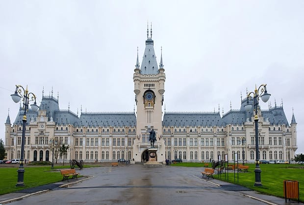 Atelier educațional de Sfântul Andrei la Palatul Culturii Iași. Descoperă tradițiile și superstițiile