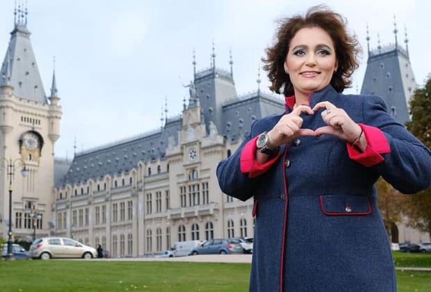 Iulia Scântei nu e singura judecătoare CCR care a ieșit în evidență prin ținute / foto în articol