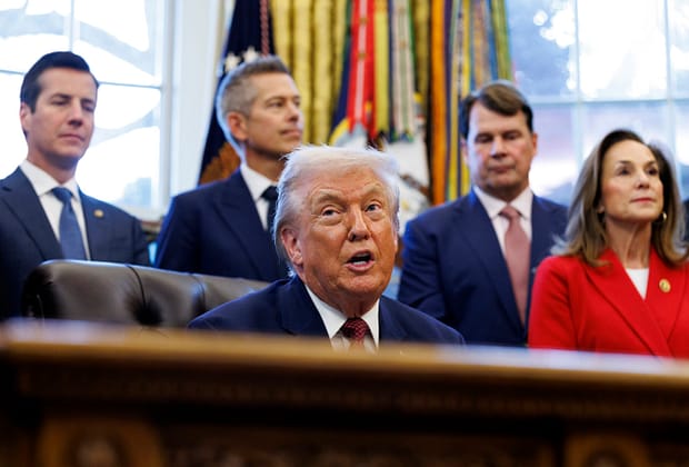 Trump, prima reacție dupa discuția de 5 ore a emisarilor săi cu Putin: „Este nevoie de doi pentru a dansa tango” / Ce se întâmplă azi în Florida