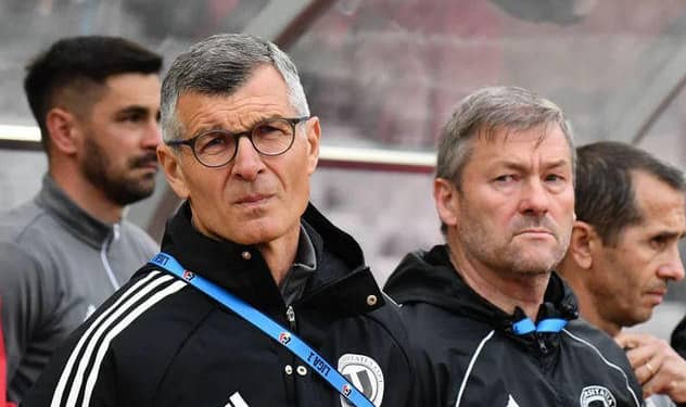 SuperLiga: Universitatea Cluj înscrie trei goluri în inferioritate numerică și o învinge pe Dinamo. Trupa lui Sabău e la un pas de Europa