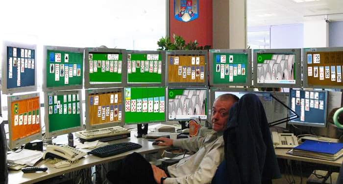 Epuizaţi după protestul de azi, angajaţii ANAF vor avea liber restul săptămânii
