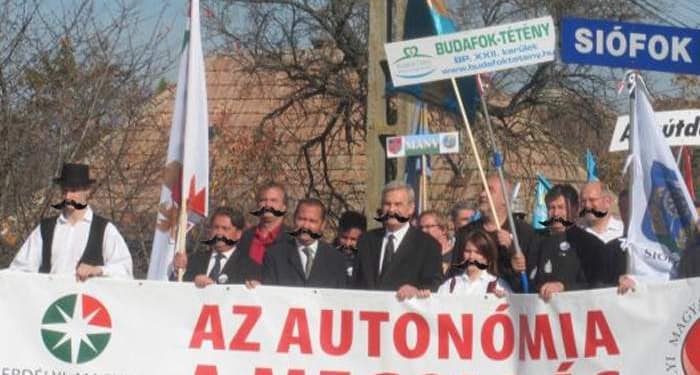 Cât tupeu! Niște migranți din Mongolia și-au făcut steag și cer autonomie!