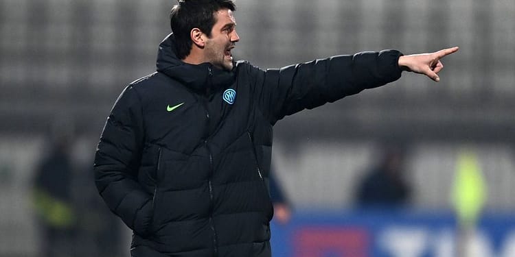 Lovitură primită de Cristi Chivu! Unul dintre fotbaliștii de bază ai Parmei, incert pentru meciul cu Bologna