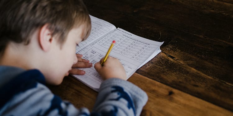 Dreptate pentru un elev prea inteligent, dat afară de la școală. Tribunalul din Veneto a condamnat Ministerul Educației