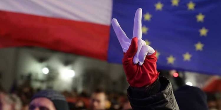 Ce îi lipsește României ca să capete greutatea Poloniei în UE: „Au știut cum să se apropie de cercul restrâns al deținătorilor puterii reale”
