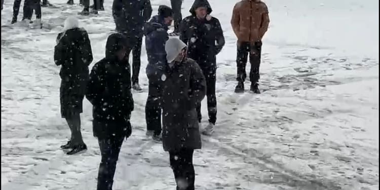 Florin Tănase a rămas cu gura căscată când a văzut cum este deszăpezit Stadionul Municipal din Buzău