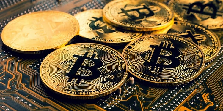 Inteligența Artificială crește puternic piața criptomonedelor. Ce rol au „agenții AI”